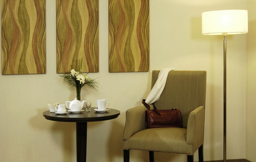 Land Plaza Hotel Bahía Blanca Extérieur photo